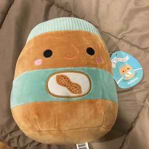 Peanut butter squishmellow